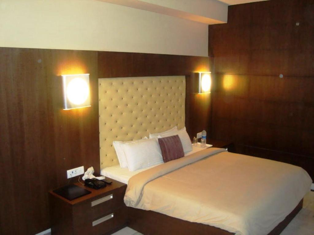 Chanson Grand Westend Delhi  Bilik gambar