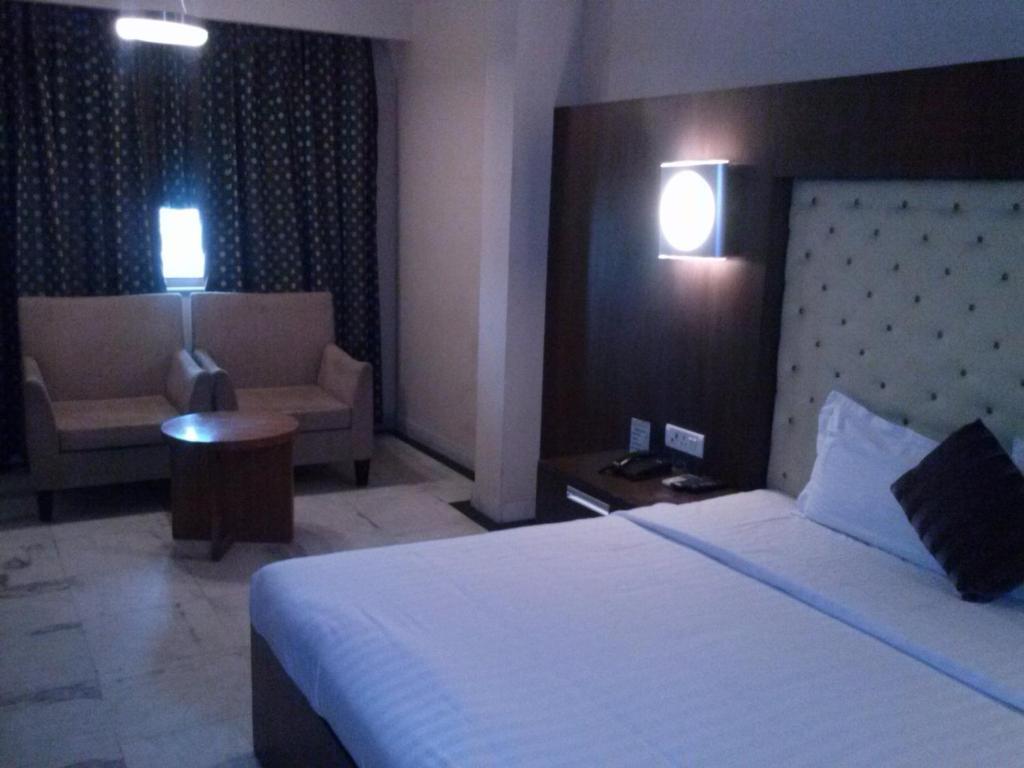 Chanson Grand Westend Delhi  Luaran gambar